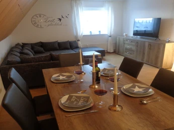 Ferienwohnung Kapust Wohnzimmer mit Essbereich Ferienwohnung Kapust Wohnzimmer mit Essbereich