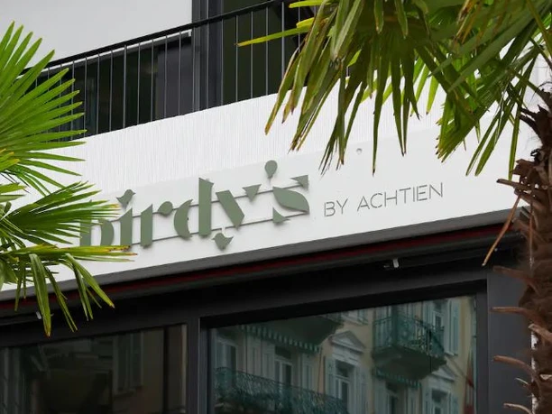 Birdy's by Achtien