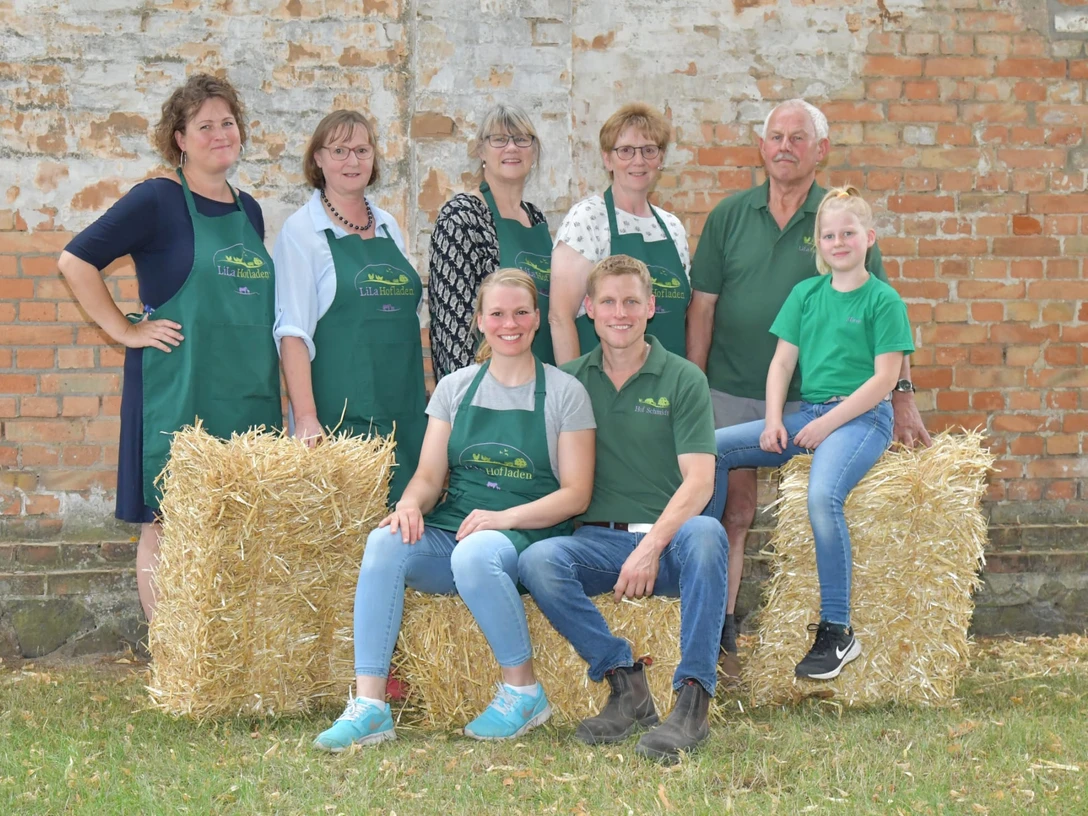 Hof Schmidt-Lila Hofladen_Team.jpg