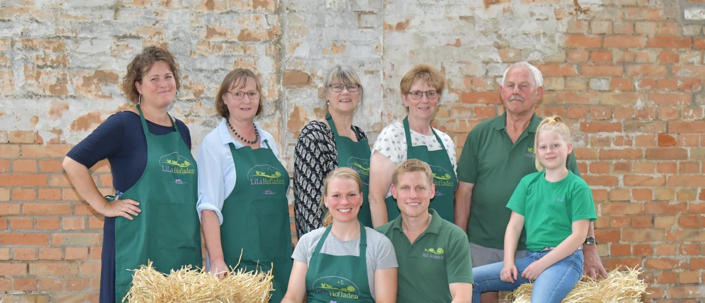 Hof Schmidt-Lila Hofladen_Team.jpg