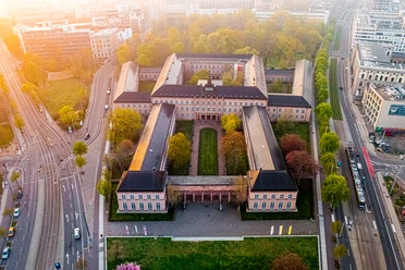 Grassi Museum aus der Vogelperspektive - Museen in Leipzig Blick von oben auf das Gelände des Grassi Museum im Frühling, Kultur, Geschichte, Architektur