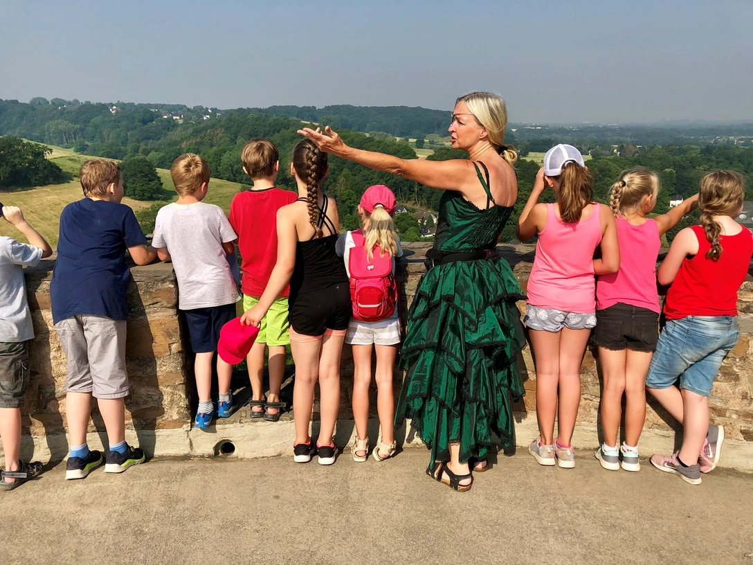 Burgführung für Kinder.jpg