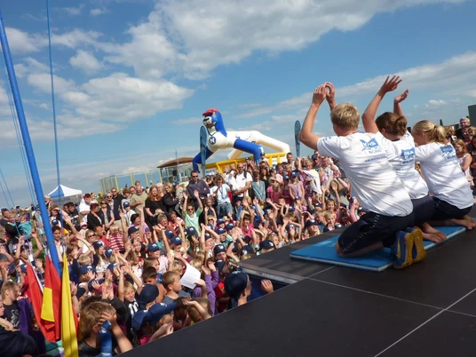 Nivea-DLRG_ Strandfest Schillig.jpg