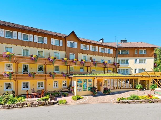 Wellnesshotel Tanne Außenansicht