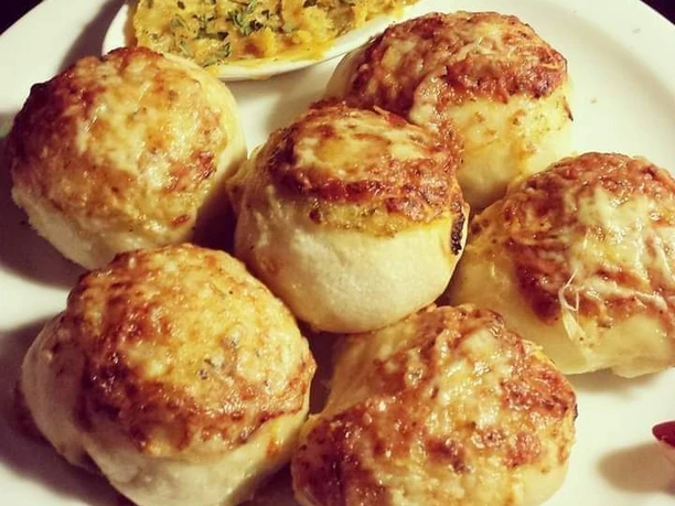 La Vita Pizzabrötchen.jpg