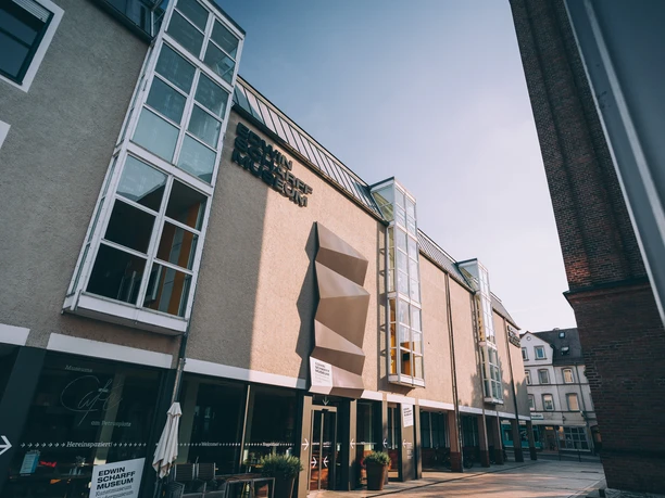 Museen und Events - UNT Museen und Events - UNT