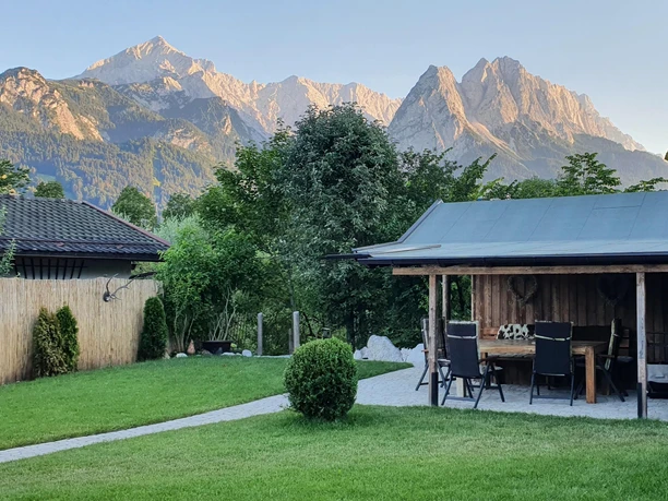 Garten mit Alpspitze