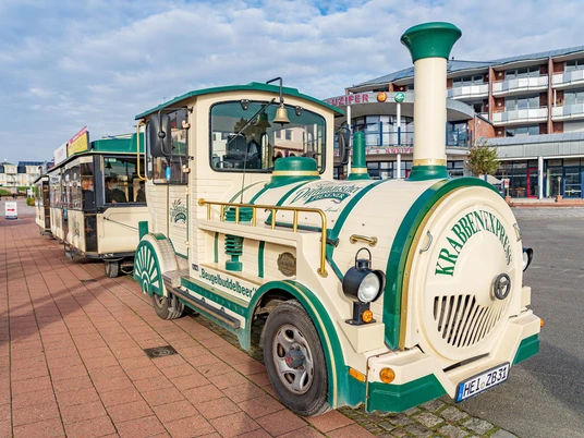 Buesum-Krabbenexpress-Hafen02.jpg