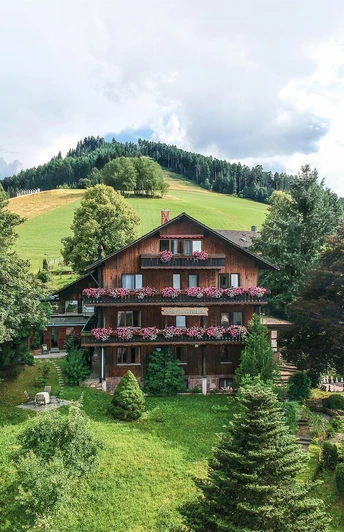 web_Oberdeisenhof_Baiersbronn_2020_NEU_Hausansicht