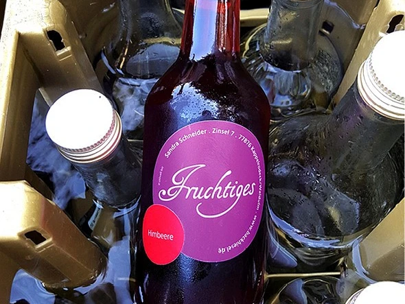 Backhiesel auf dem Zinsel