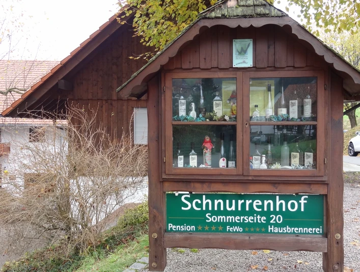Hofladen und Brennerei Schnurrenhof