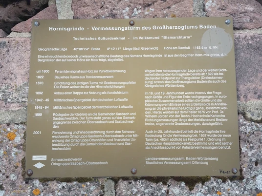 Infotafel Bismarckturm copyright Tourist Info Seebach