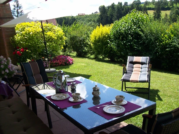 Ferienwohnung hübsche Lage Gartenterrasse Ferienwohnung hübsche Lage Gartenterrasse
