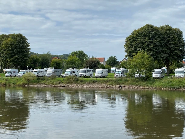Wohnmobilstellplatz Bodenwerder.jpg