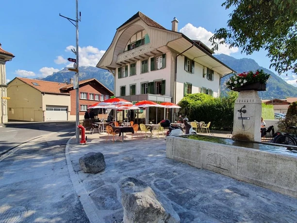 restaurant-brunne-matten-gebaeude-brunnen.jpg
