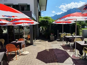 restaurant-brunne-matten-terrasse.jpg