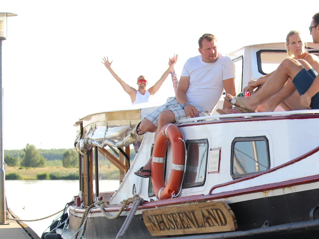 MS Neuseenland - Erlebnisanbieter in der Region Leipzig.jpg