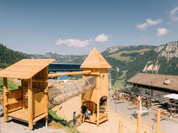 Construction of the adventure playground at Wiriehorn Overview of the adventure playground at Wiriehorn