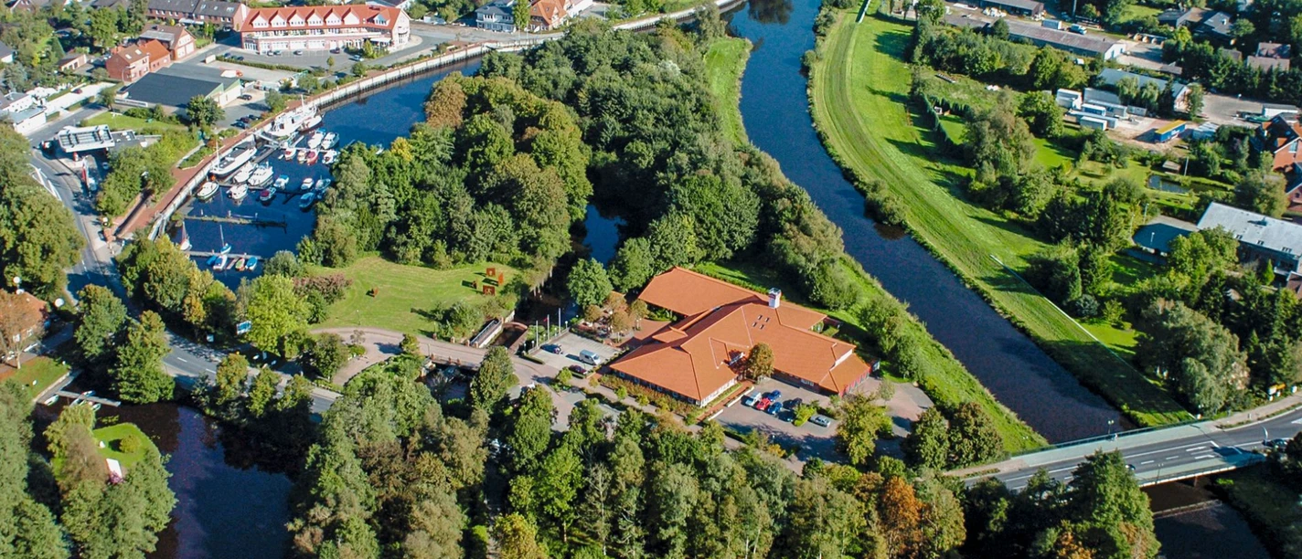 Oste-Hotel Bremervörde aus der Vogelperspektive A bird's eye view of the Oste-Hotel Bremervörde