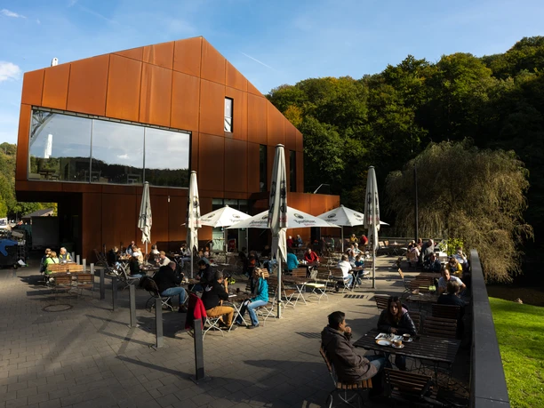 Haus Müngsten Blick auf den Außenbereich