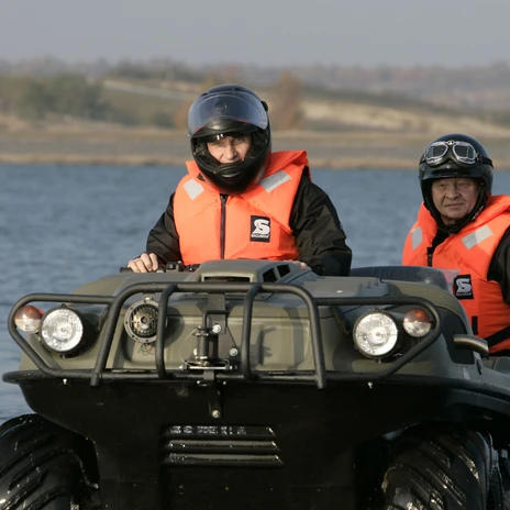 Amphibienfahrzeug am Leipziger Neuseenland