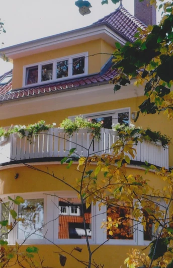 Außenansicht der Villa Vissel