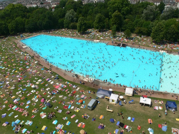 Freibad Brentano von oben