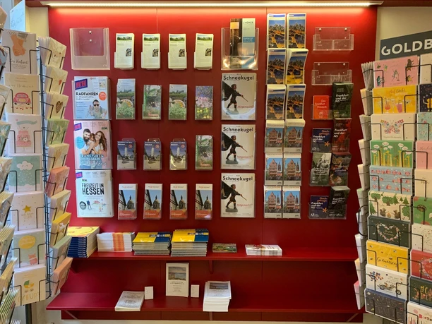 Tourist Information Höchst/Tabak Presse Krämer 2022 Prospektwand