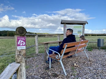 Kapellenmoorgraben, Niederlangen – Ausflug zum Aussichtsturm_Informationshütte ©Naturpark Moor-Veenland (16).jpeg