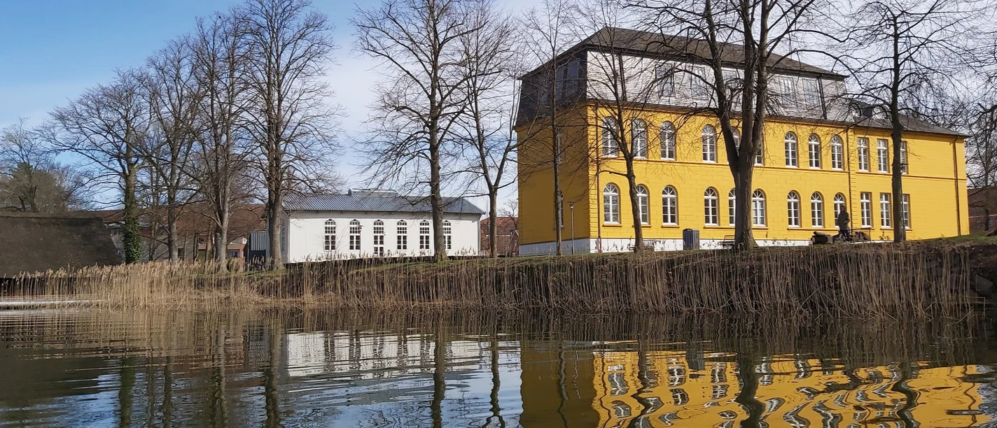 20210410_mit Stadtbücherei.jpg