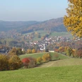 Gersfeld im Herbst: Blick vom Heilklimaweg nach Gersfeld Gersfeld im Herbst: Blick vom Heilklimaweg nach Gersfeld