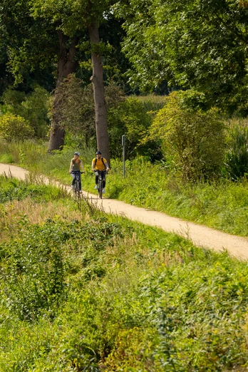 Alte Salzstraße_Rad fahren_Paar_22(1).jpg