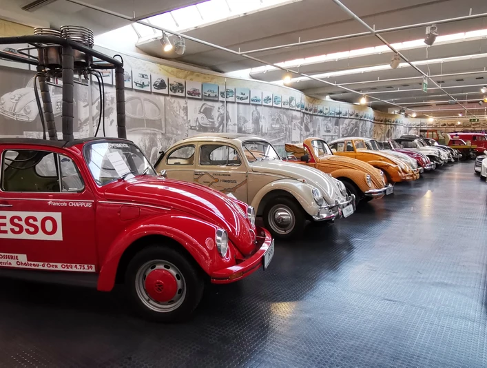 automuseum-kaefer-variationen-beate-ziehres.jpg VW-Käfer: Variationen in der Ausstellung im AutoMuseum Volkswagen Wolfsburg