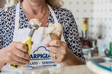Eis-Cafe-Bar-Heiken-Juist-Eis.jpg Eis-Cafe-Bar-Heiken-Juist-Eis