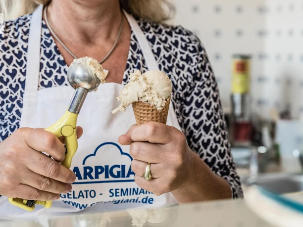 Eis-Cafe-Bar-Heiken-Juist-Eis.jpg Eis-Cafe-Bar-Heiken-Juist-Eis