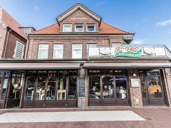 Juister-Auster-Fisch-Muscheln-Aussen.jpg Juister-Auster-Fisch-Muscheln-Aussen