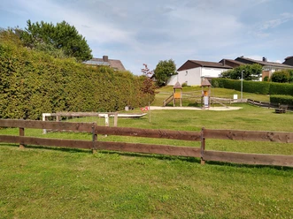 Spielplatz Strother Straße - Straße von Avranches