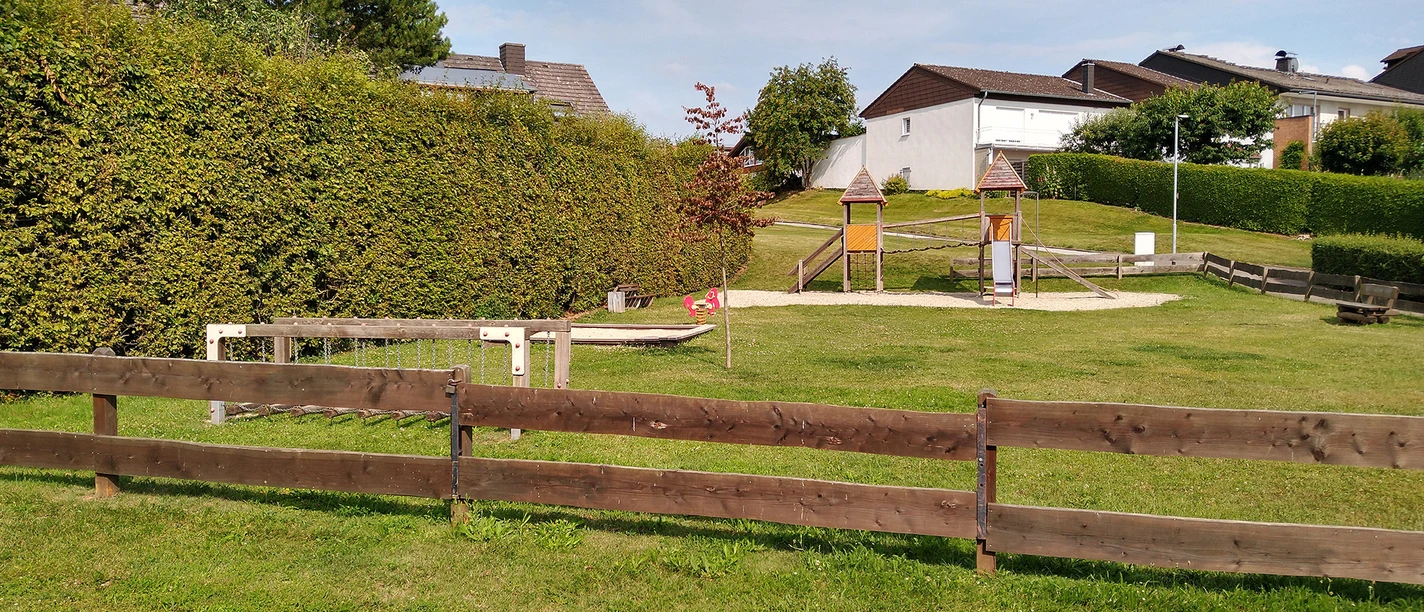 Spielplatz Strother Straße - Straße von Avranches