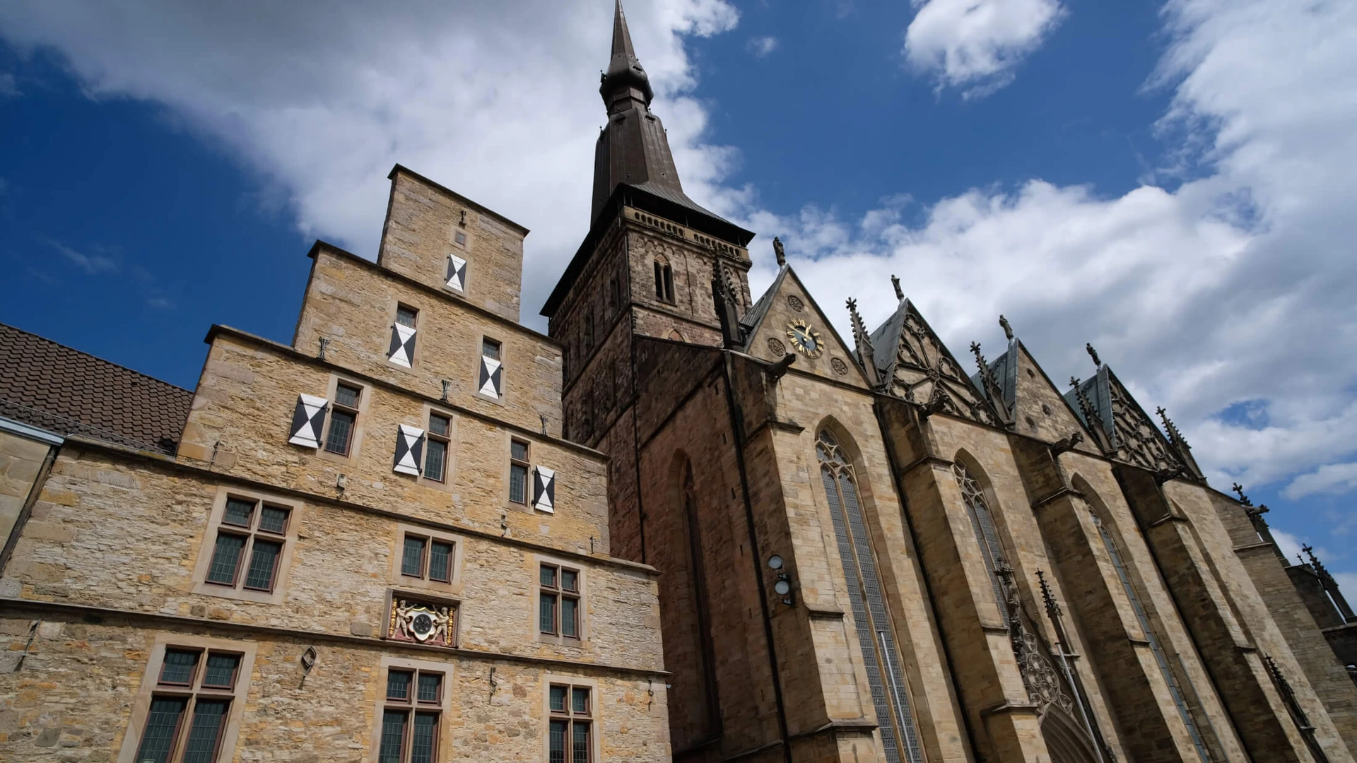 St. Mary's Church in Osnabrück impresses with its Gothic architecture and magnificent tower.