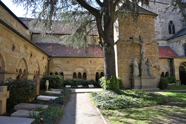 Dom St. Petrus Osnabrück - Kreuzgang Dom St. Petrus Osnabrück - Kreuzgang