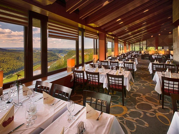 Panoramarestaurant mit Blick ins Elbtal