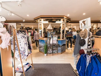 Hoffmann-Moden-Juist.jpg Hoffmann-Moden-Juist