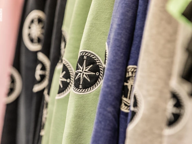 Schmidt-am-Kurplatz-Juist.jpg Schmidt-am-Kurplatz-Juist