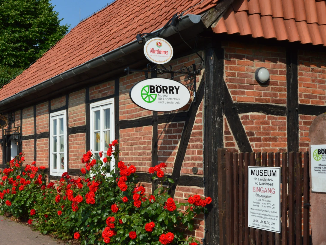 Museum für Landtechnik und Landarbeit Börry Eingang Museum für Landtechnik und Landarbeit Börry