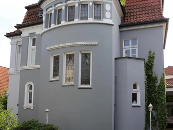 Seitenansicht vom Haus