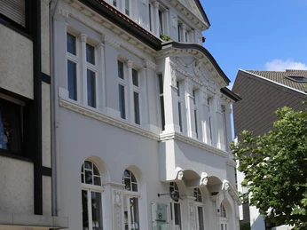 Ansicht von vorn links