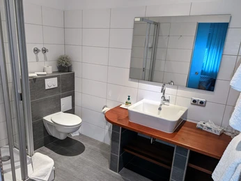 Hotel Zum Kühlen Grunde - Badezimmer