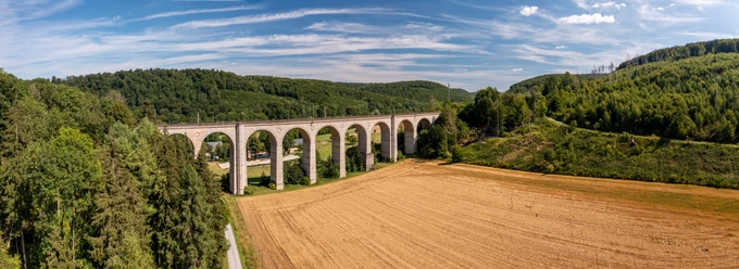 Altenbeken-kleinesViadukt-Teutoburger-Wald-Tourismus-Patrick-Gawandtka-058-CC-BY-SA.jpg Aussicht auf kleines Viadukt Altenbeken