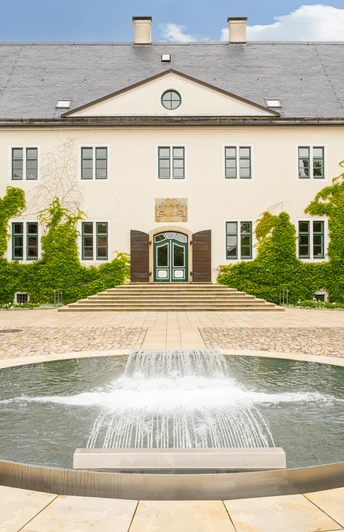 Espelkamp-Schloss Benkhausen-Teutoburger-Wald-Tourismus-D-Ketz-080-CC-BY-SA.jpg Espelkamp - Schloss Benkhausen