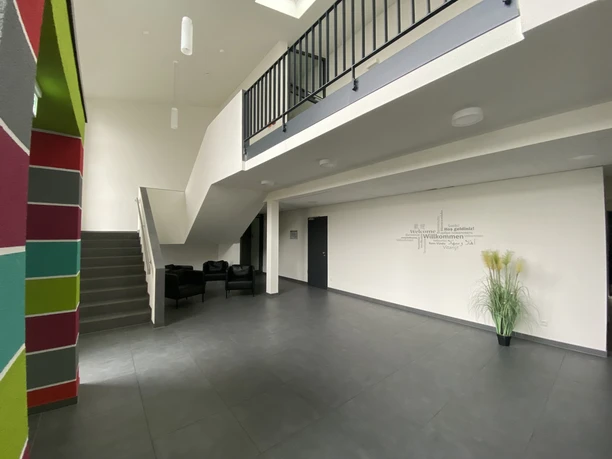 Entrance area with staircase